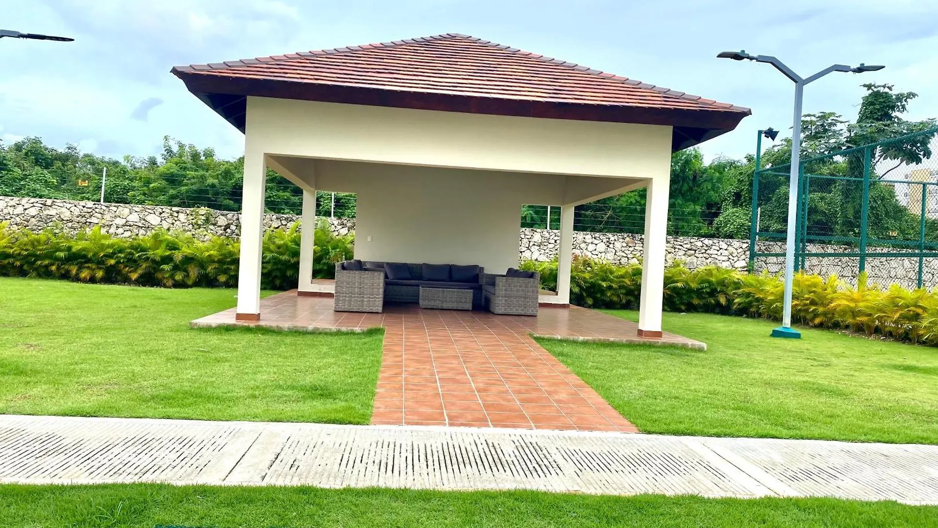 P, C, Tropical Dream,1 Hab,1 Bano, Balcon, Piscina, Wifi Alta Velocidad Gratis Apartman Punta Cana
